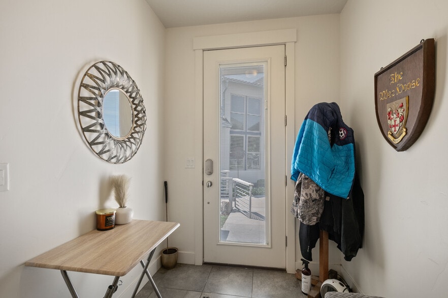 Building Photo - 11271 S High Crest Ln