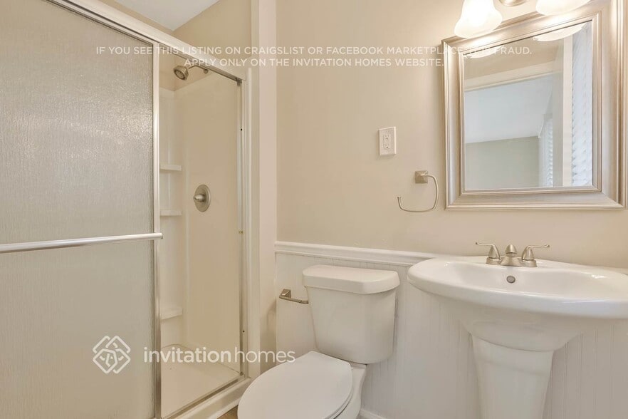 Building Photo - 3648 Fairlane Dr