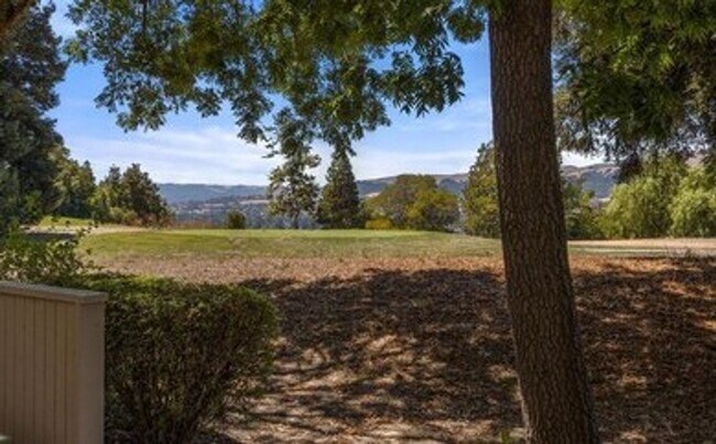 Building Photo - Gorgeous Two-Bedroom Condo with Golf Course Views in San Ramon!