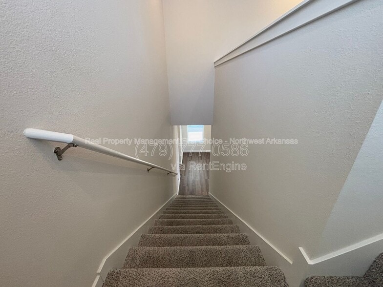 Building Photo - 4802 W Planetree St