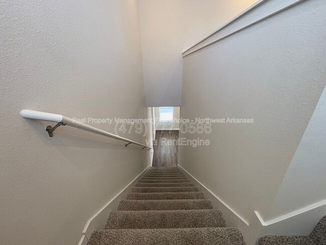 Building Photo - 4802 W Planetree St