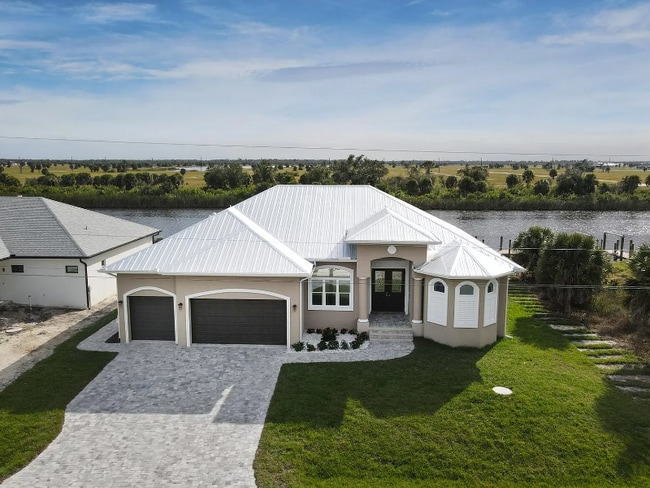 Building Photo - 13329 Longville Ave