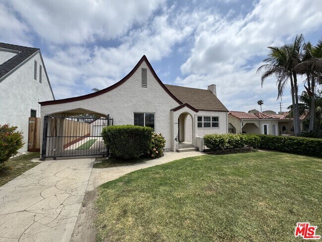 Building Photo - 1344 S Curson Ave
