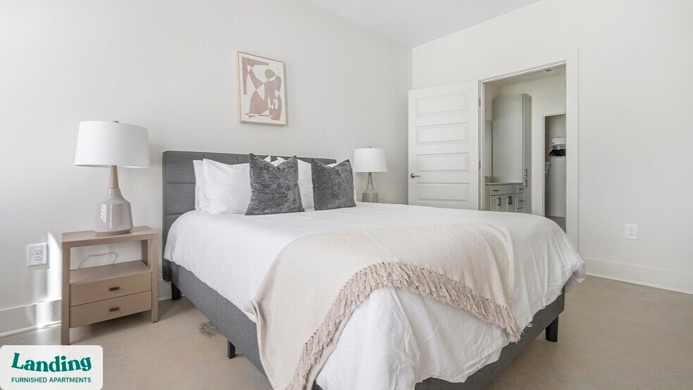 Building Photo - 404 W 26th St