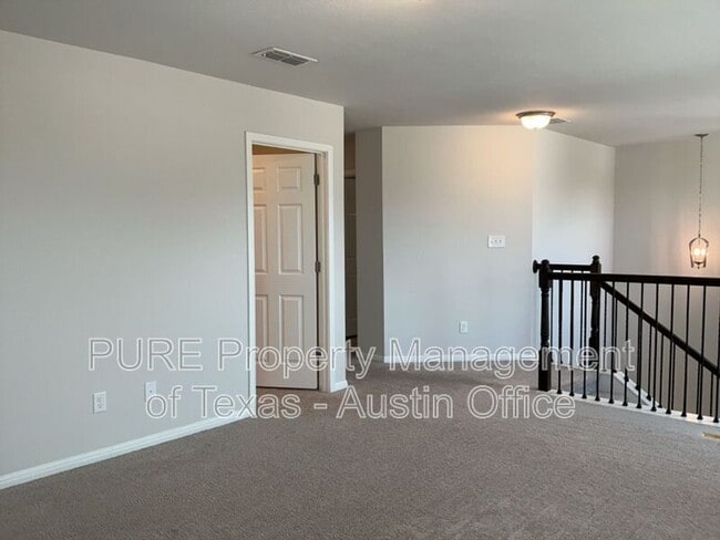 Building Photo - 3200 College Park Dr