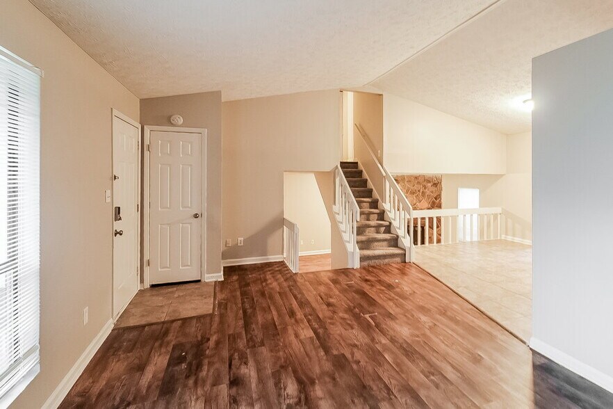 Building Photo - 5164 Galbraith Cir