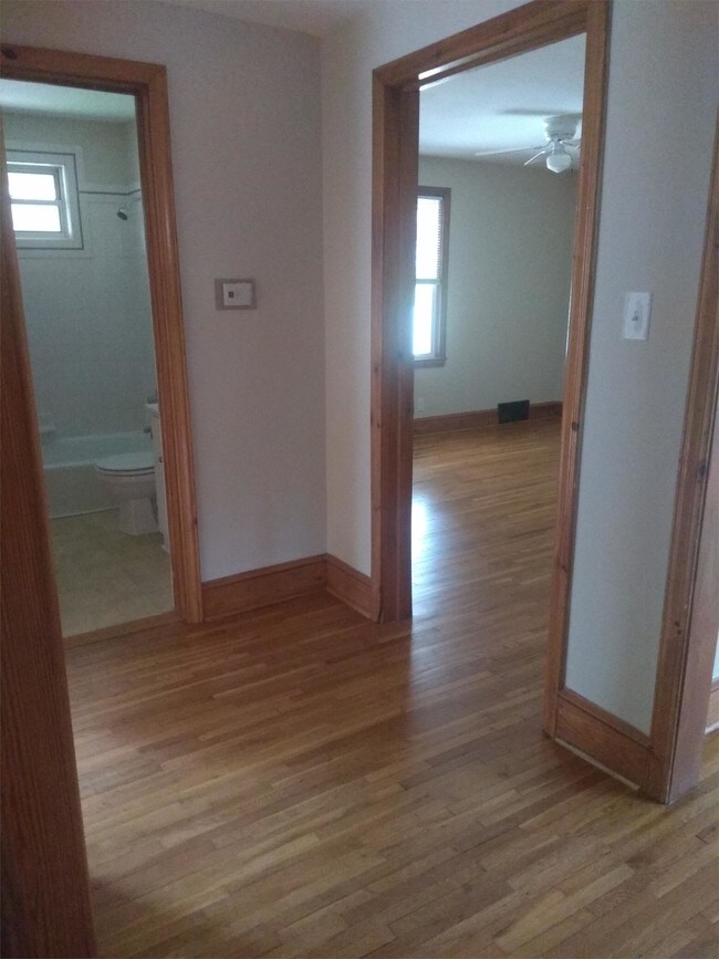 Building Photo - 3908 Yarbrough Ave