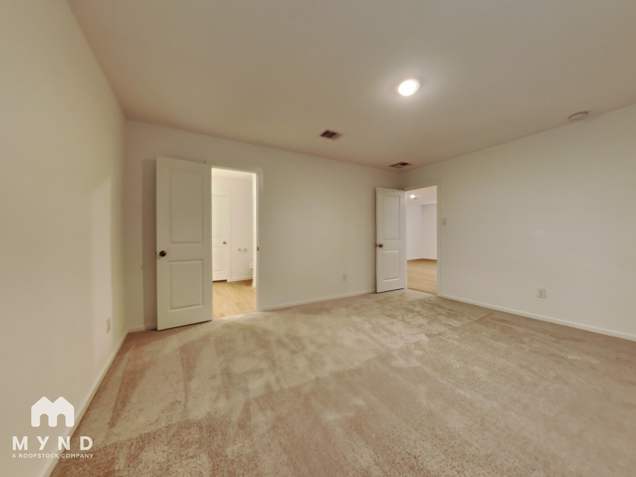 Building Photo - 21645 Balzola Ln