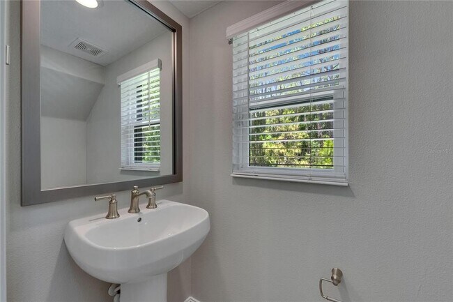 Building Photo - 4899 Isola Ct