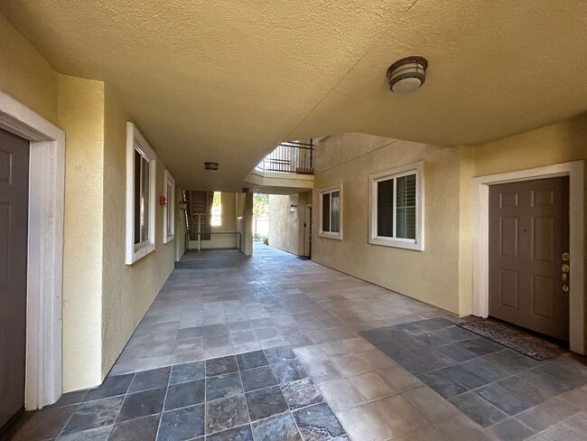 Building Photo - Nice condo located in Balboa Park. Water/Sewer/Garbage included