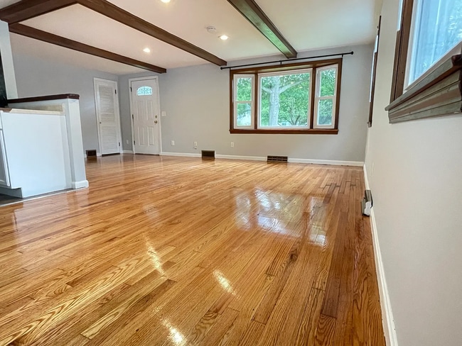 Building Photo - 32 Aldrew Terrace