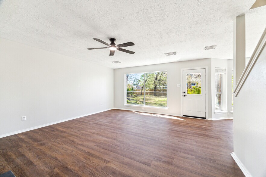 Building Photo - 18603 Timber Twist Dr