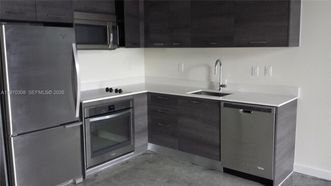 Building Photo - 151 SE 1st St