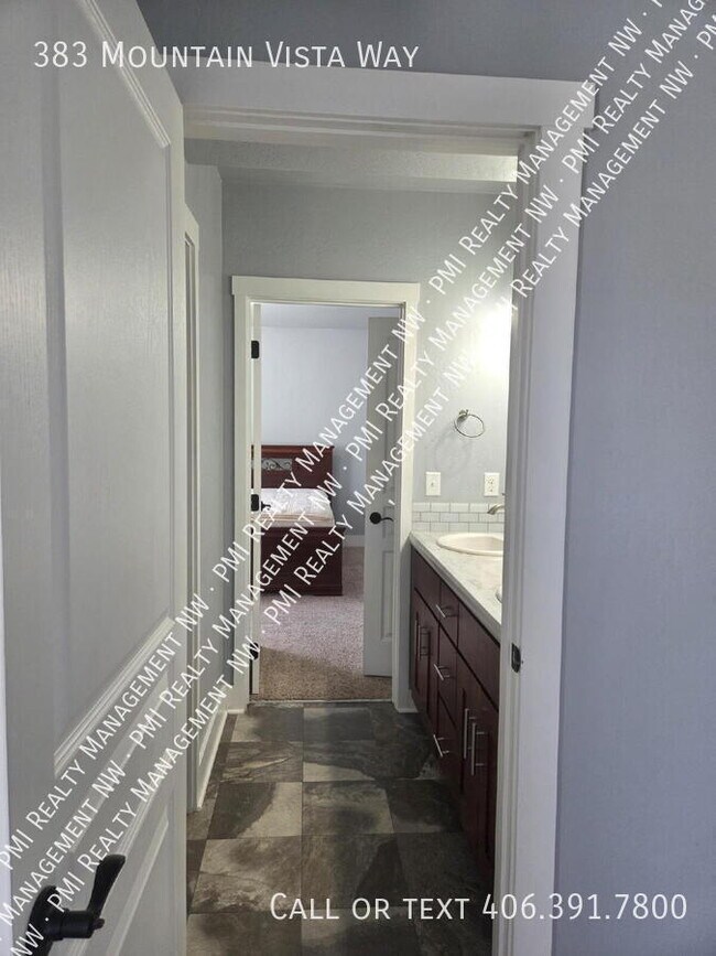 Building Photo - 383 Mountain Vista Way