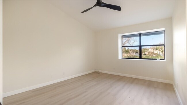 Building Photo - 4979 NW 82nd Ave