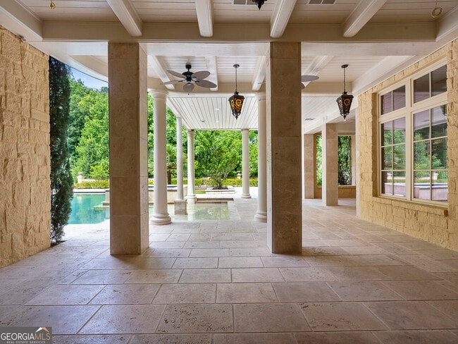 Building Photo - 6420 Riverside Dr