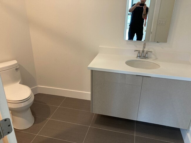 Building Photo - Live at the beach! Modern 2 bedroom 2 bath condo blocks from the beach w/parking and washer/dryer...