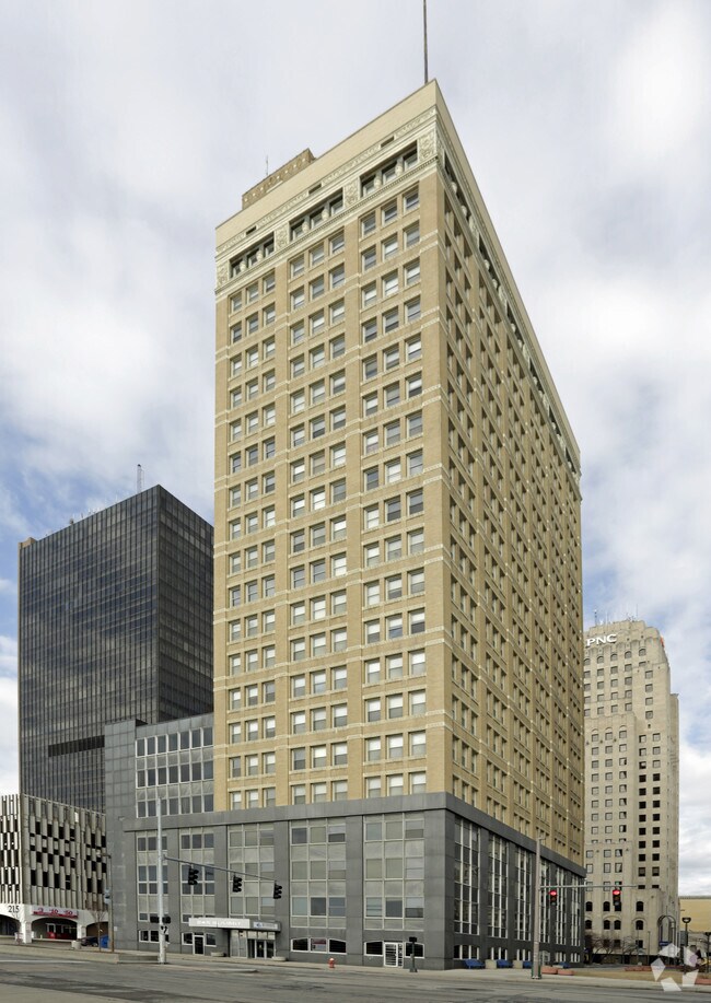 Riverfront Apartments 245 N Summit St Toledo OH 43604 Apartment Finder