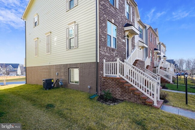 Building Photo - 18187 Red Mulberry Rd