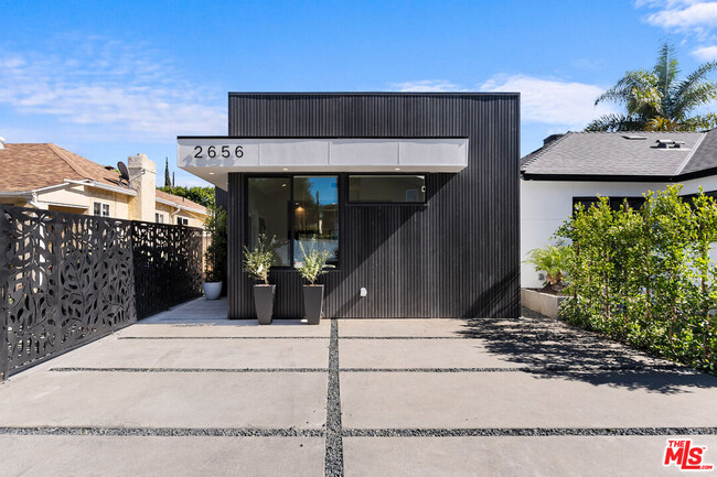 Building Photo - 2656 S Garth Ave