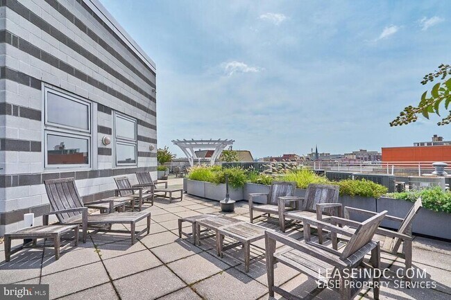 Building Photo - 1300 13th St NW