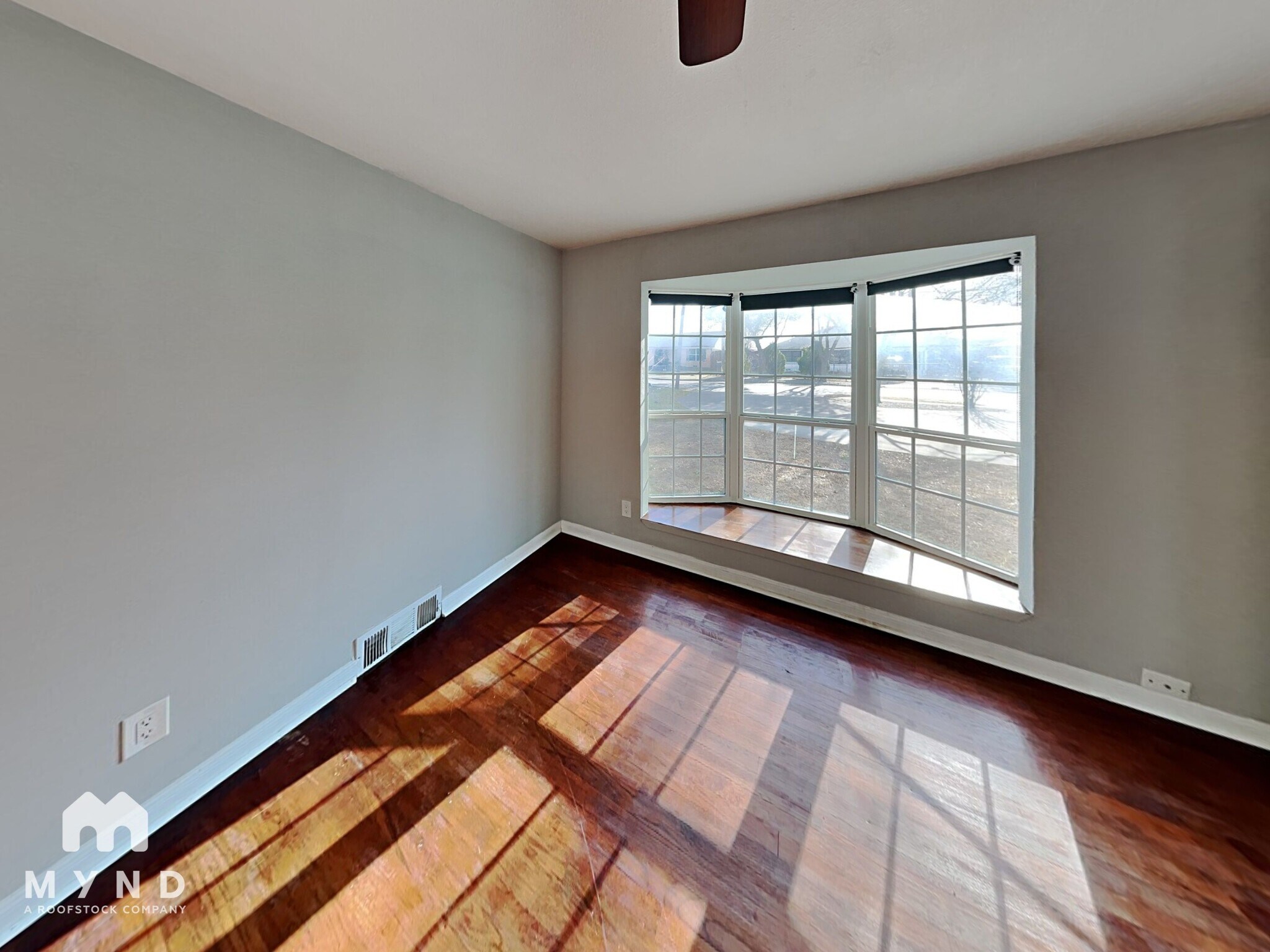 Building Photo - 2141 Province Ln