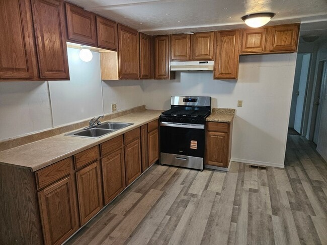 Building Photo - 2 Bedroom Single Wide Mobile in Bullhead City