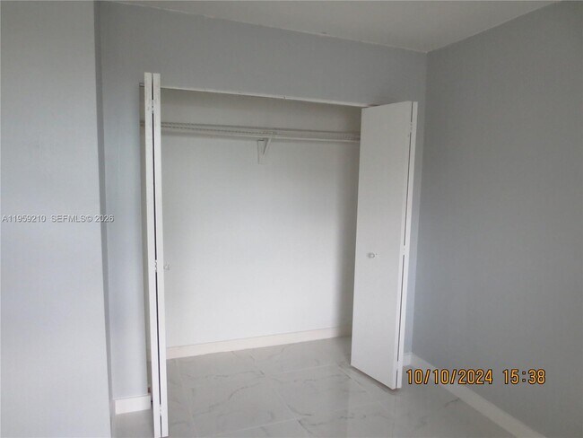 Building Photo - 1141 NW 30th St