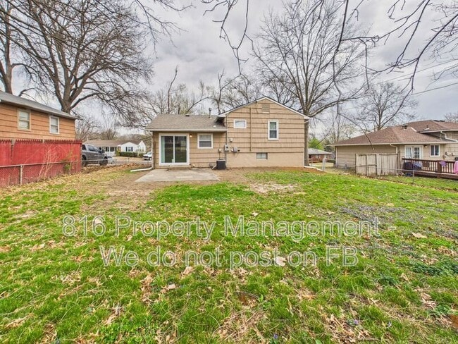 Building Photo - 4834 Evanston Ave