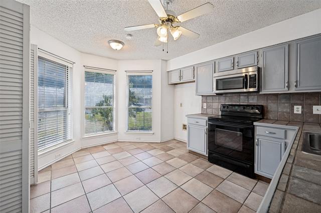 Building Photo - 9008 Topperwind Ct