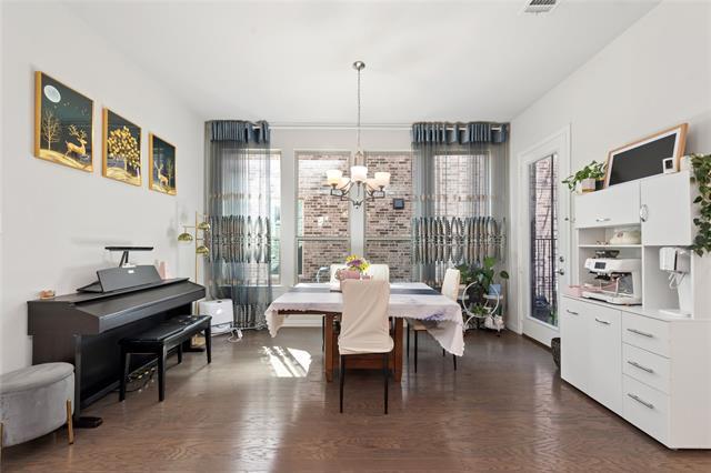 Building Photo - 7108 Royal View Dr