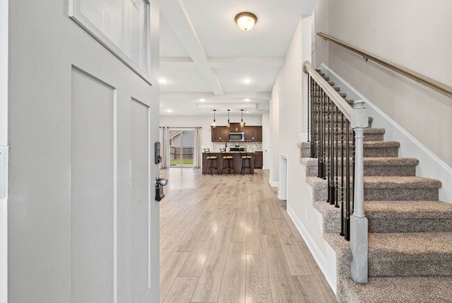 Building Photo - Beautiful 4 bedroom Pet Friendly Home For Rent!