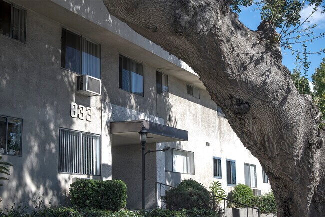 Building Photo - foo833