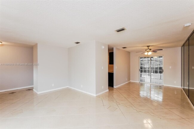 Building Photo - 7131 NW 46th Ct