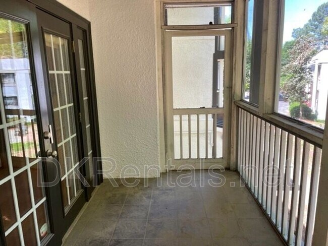 Building Photo - 1445 Monroe Dr NE