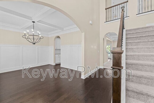 Building Photo - 582 Bunchgrass St