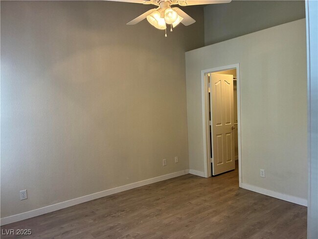 Building Photo - 701 Capri Dr