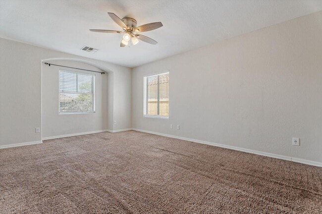 Building Photo - 1423 S Newberry Ln