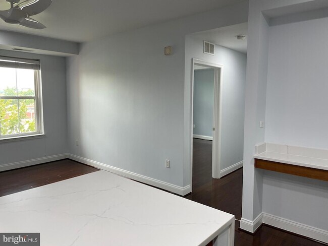 Building Photo - 1111 Oronoco St