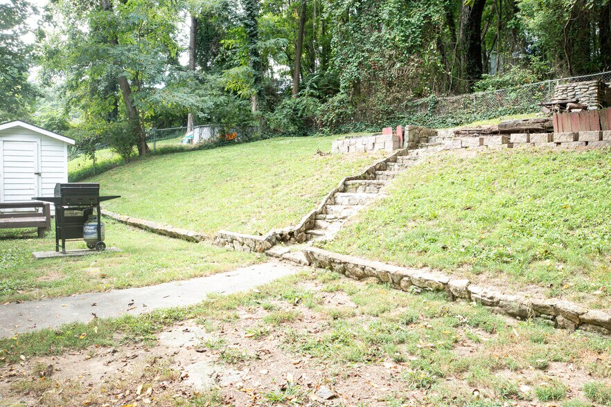 Building Photo - 103 Robleigh Dr