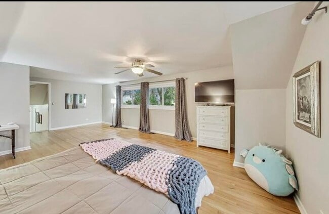 Building Photo - 1232 W Jefferson Ave