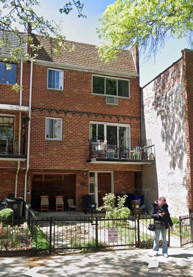 Building Photo - 41-22 40th St