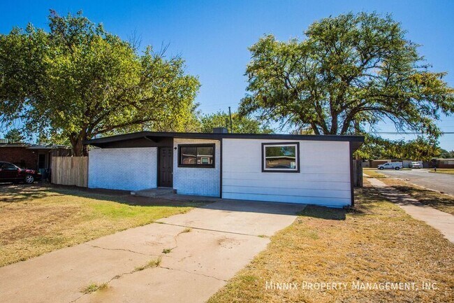 Building Photo - 2725 63rd St