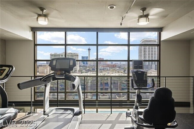 Building Photo - 353 E Bonneville Ave