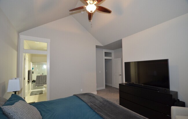 Building Photo - 16177 SE Pyrite St
