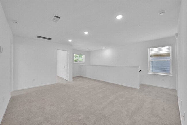 Building Photo - 326 Maple Bark Trl