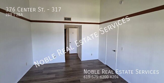 Building Photo - 376 Center St