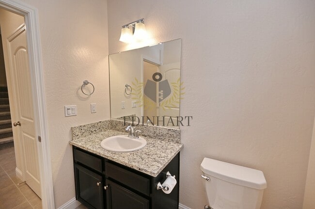 Building Photo - 645 Blue Oak Lane W