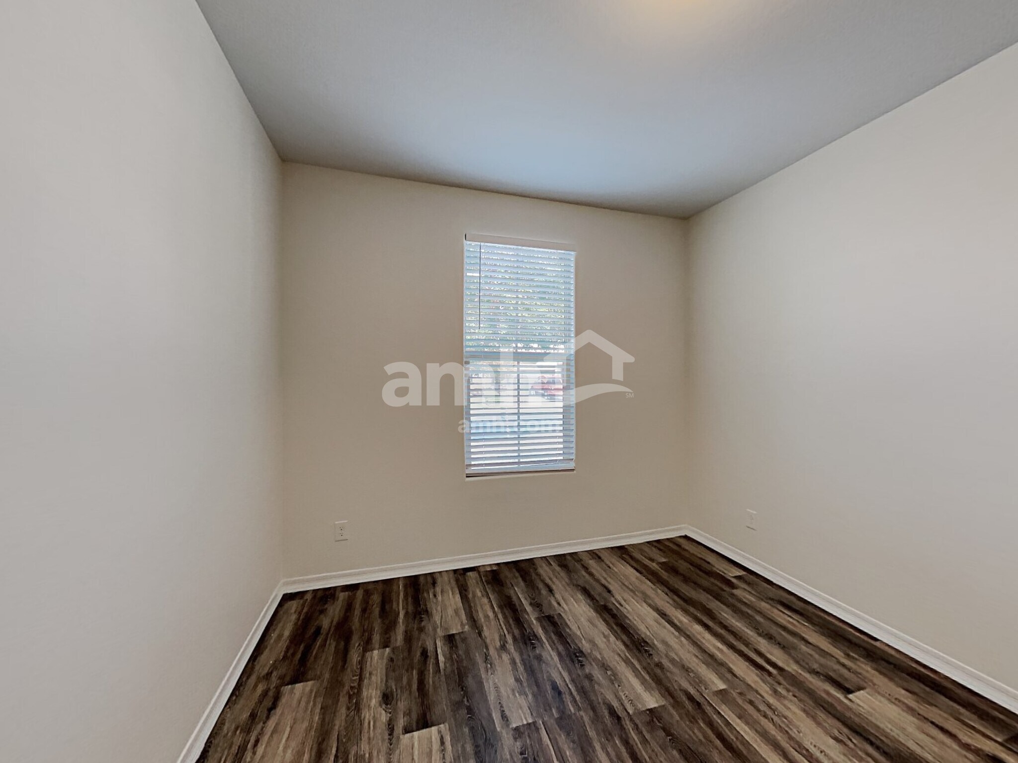 Building Photo - 16815 W Portland St