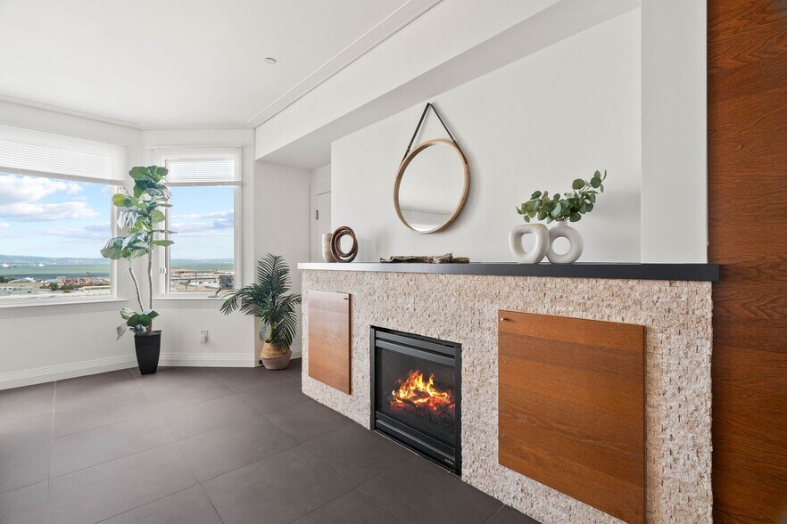 Building Photo - 1055 Mississippi St